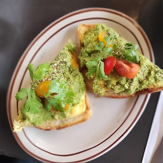plant based Avocado Toast (2 slices)